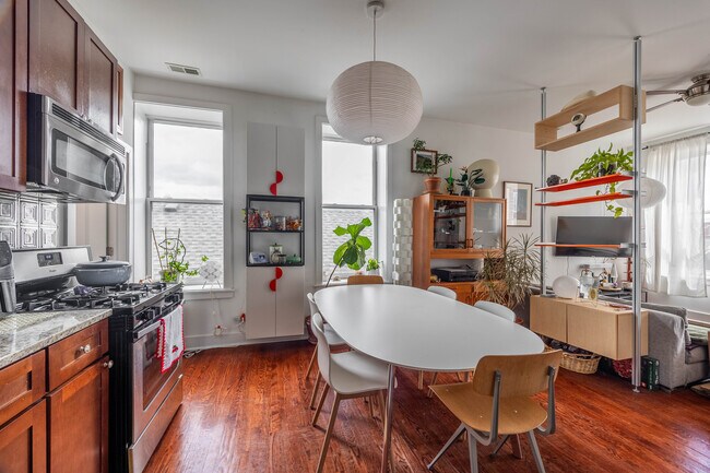 1653 S Throop St, Unit 3N in Chicago, IL - Building Photo - Building Photo