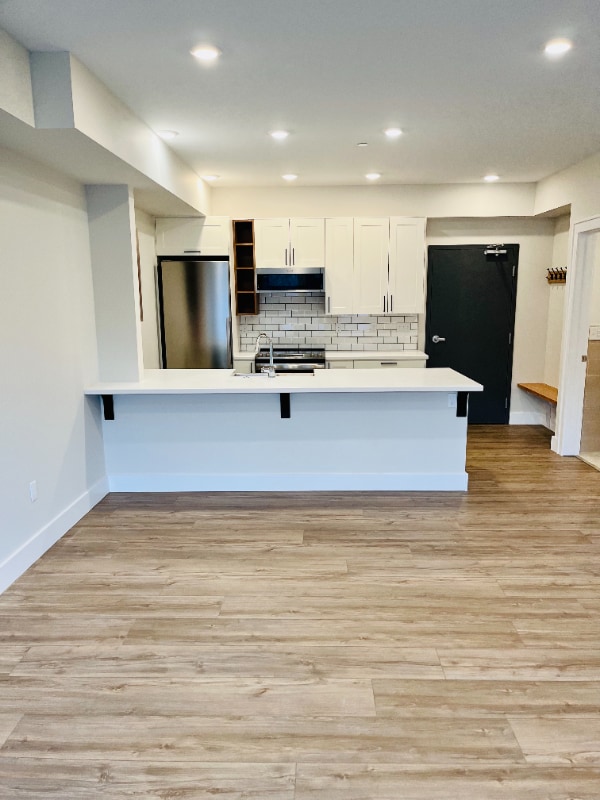 property at 1001 River Dr