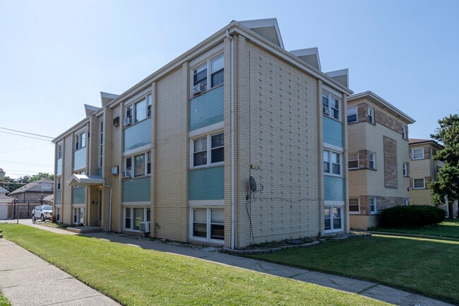 1921 S Harlem Ave, Unit 2W