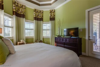 6215 Brunello Ln in Naples, FL - Foto de edificio - Building Photo