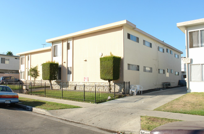 1627 W 206th St in Torrance, CA - Building Photo - Building Photo