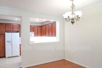 232 Lightwood St in Camarillo, CA - Building Photo - Building Photo