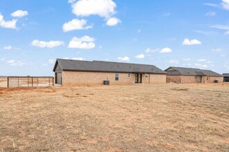 10609 N County Rd 2800 in Lubbock, TX - Building Photo - Building Photo