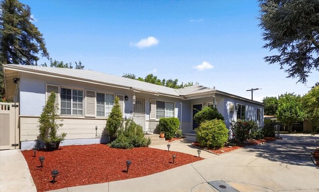 3801 Legion Ln