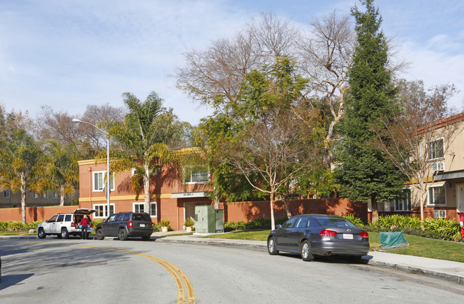 Continental Gardens in Santa Clara, CA - Building Photo - Building Photo