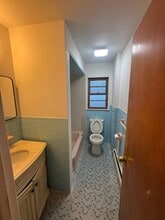 231 Rahway Ave, Unit 1 in Elizabeth, NJ - Foto de edificio - Building Photo