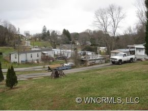 6 Cedar Bend Ln in Clyde, NC - Building Photo - Building Photo