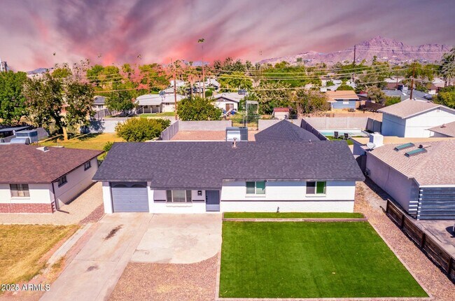 4628 E Monte Vista Rd in Phoenix, AZ - Building Photo - Building Photo