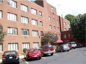 First Holzer Apartments in Gallipolis, OH - Building Photo