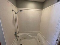 833 Baker St NW photo'