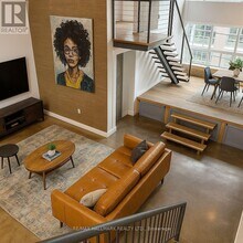 136-1173 Dundas St E in Toronto, ON - Building Photo - Building Photo