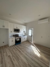 9232 E Ave T, Unit B in Littlerock, CA - Foto de edificio - Building Photo