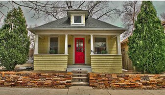 21 N Walnut St in Colorado Springs, CO - Building Photo