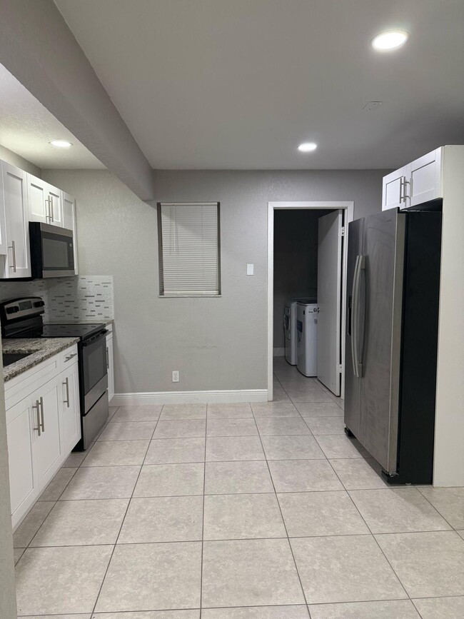 5671 Coconut Rd in West Palm Beach, FL - Building Photo - Building Photo