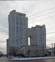 Grand Harbour in Toronto, ON - Building Photo