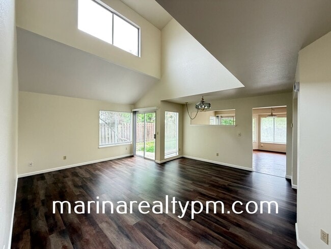 115 James River Rd in Vallejo, CA - Building Photo - Building Photo