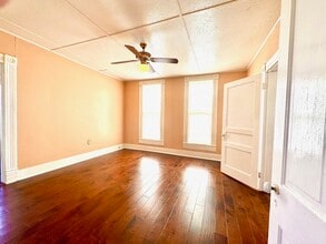 700 W Dallas St in Llano, TX - Building Photo - Building Photo