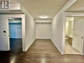 30 Samuel Wood Wy in Toronto, ON - Building Photo - Building Photo