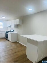34 Wisse St, Unit 18 in Lodi, NJ - Building Photo - Building Photo