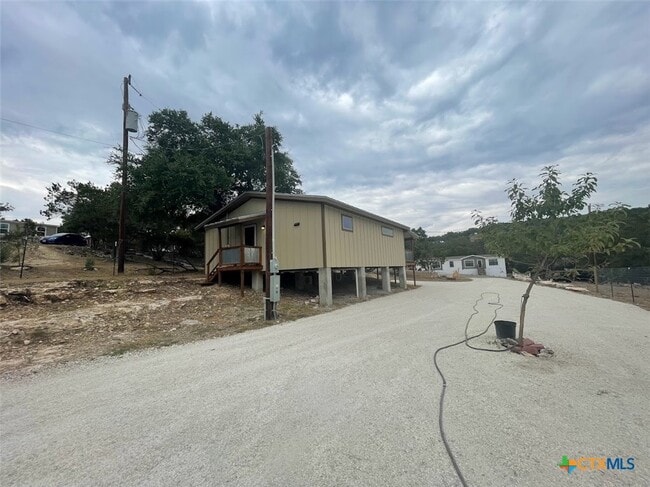 789 Regina Dr in Canyon Lake, TX - Building Photo - Building Photo