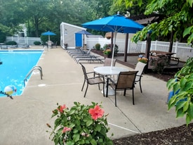 600 Reusens Rd, Unit M136 in Lynchburg, VA - Building Photo