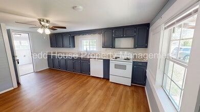 103 Watkins St in New Brockton, AL - Building Photo - Building Photo