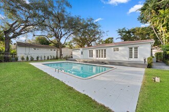 4080 Hardie Ave in Miami, FL - Building Photo - Building Photo