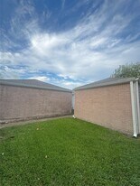 4131 Bugle Rd in Houston, TX - Building Photo