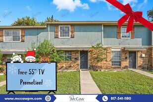 314 Candlewood Ln in Garland, TX - Building Photo