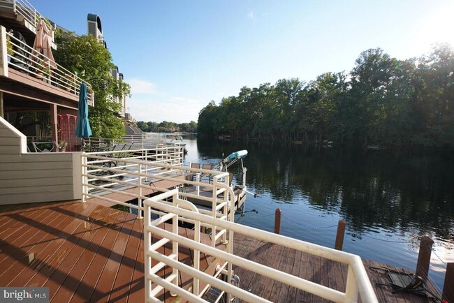 property at 1969 Lakeport Way