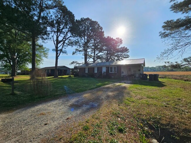 900 S Vance St in Fremont, NC - Building Photo - Building Photo