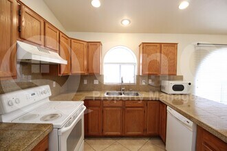 1140 S Cholla St in Chandler, AZ - Building Photo - Building Photo
