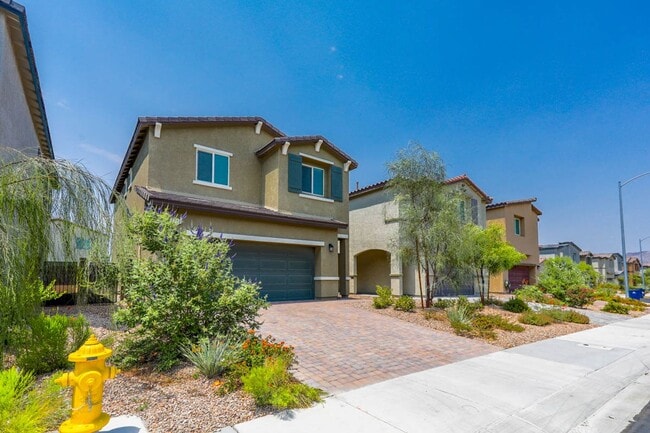 7707 Moore Crk Ln in North Las Vegas, NV - Building Photo - Building Photo