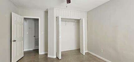 1625 Rodman St, Unit E in Hollywood, FL - Foto de edificio - Building Photo