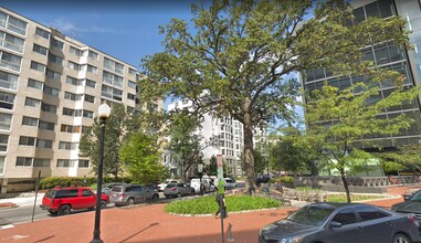 922 24th St NW, Unit 512 in Washington, DC - Building Photo - Building Photo