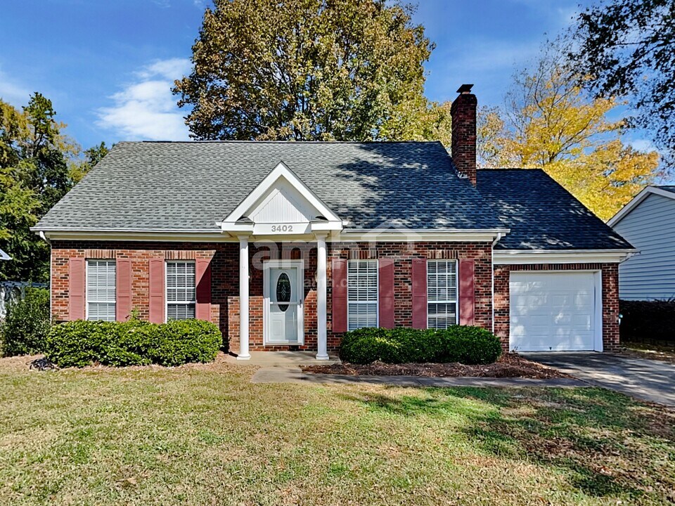 3402 Mayhurst Dr in Indian Trail, NC - Building Photo