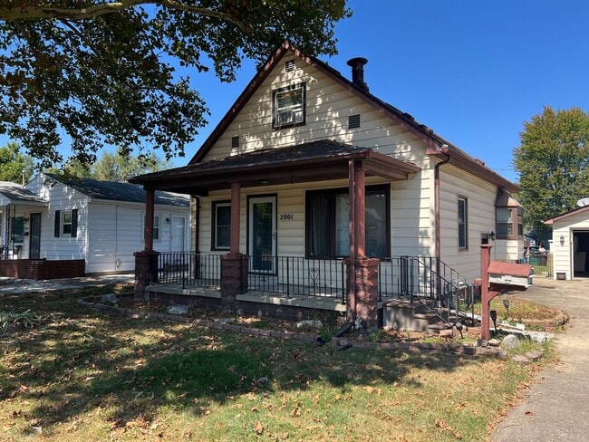 property at 2001 E Watch Ave