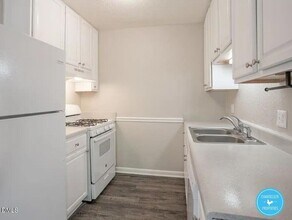 25 Creekside Cir, Unit 2 in Pittsboro, NC - Building Photo - Building Photo