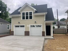 927 Clarendon St in Durham, NC - Building Photo