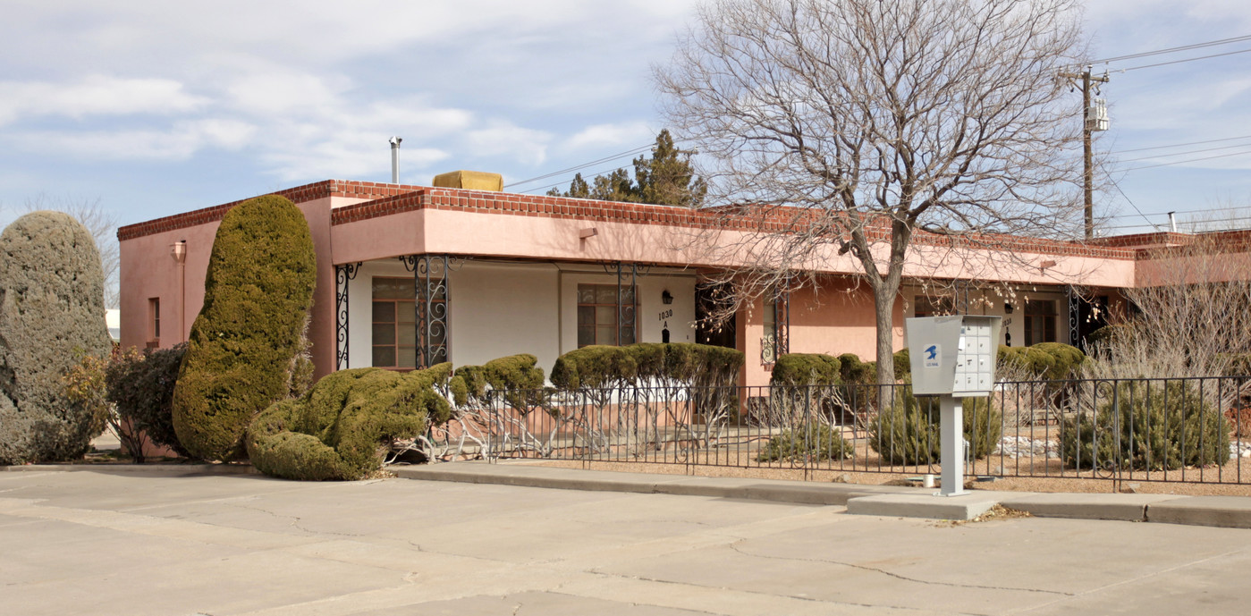 1030-1040 Truman St SE in Albuquerque, NM - Foto de edificio