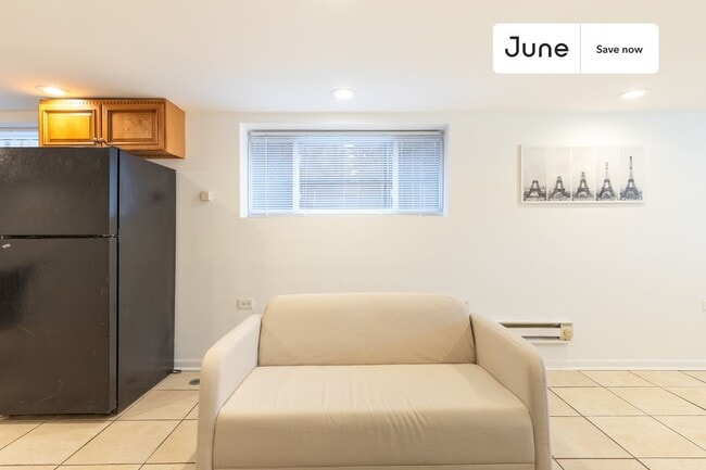 1841 N Mozart St in Chicago, IL - Building Photo - Building Photo