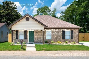 115 Roosevelt Rd in Jacksonville, AR - Building Photo