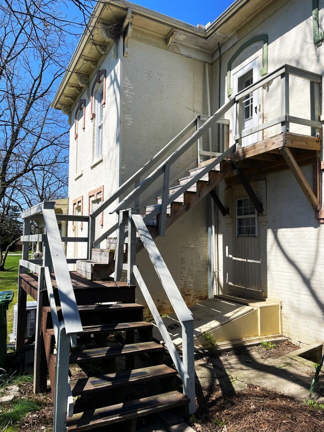 650 1/2 Chestnut St in Marysville, OH - Building Photo - Building Photo