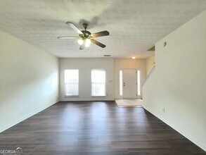 619 Kenridge Way in Suwanee, GA - Building Photo - Building Photo