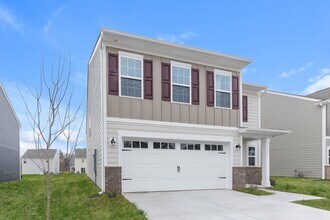 2801 Oldfield Dr in Monroe, NC - Foto de edificio - Building Photo