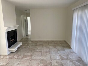 8112 Major Cir in Huntington Beach, CA - Building Photo - Building Photo