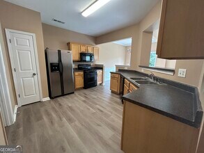 5730 Sterling Ct in Cumming, GA - Foto de edificio - Building Photo