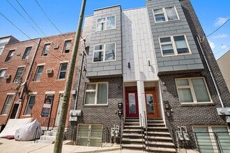 1619 Ogden St in Philadelphia, PA - Building Photo - Building Photo