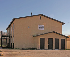 116-118 Dallas St SE in Albuquerque, NM - Foto de edificio - Building Photo