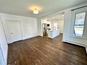 70 Gardner St in Waltham, MA - Building Photo - Building Photo